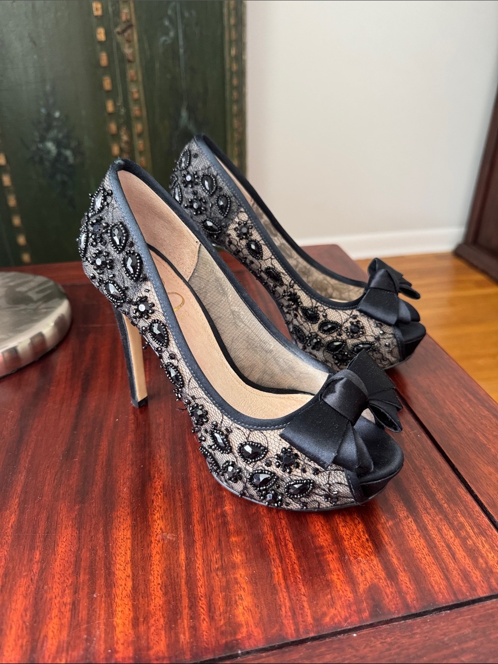 Joan & David Beaded Black Lace Peep-Toe Stiletto Heels with Bow 7.5